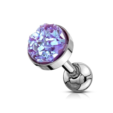 Auss stienītis ar grumbuļainu kristālu virsmu