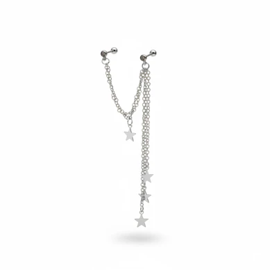 Tragus vai Helix pīrsings ar zvaigznēm un ķēdēm