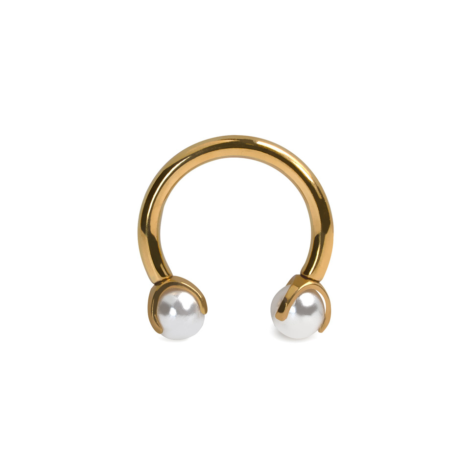 Pakaviņš no titāna ar pērlēm