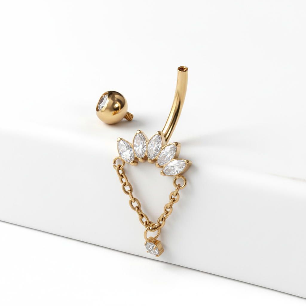 Titāna nabas stienītis ar marķīzes akmentiņiem un ķēdīti