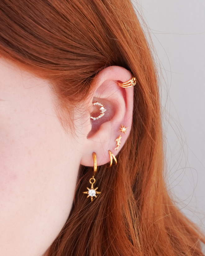 Titāna labrete ar koi karpas dizainu