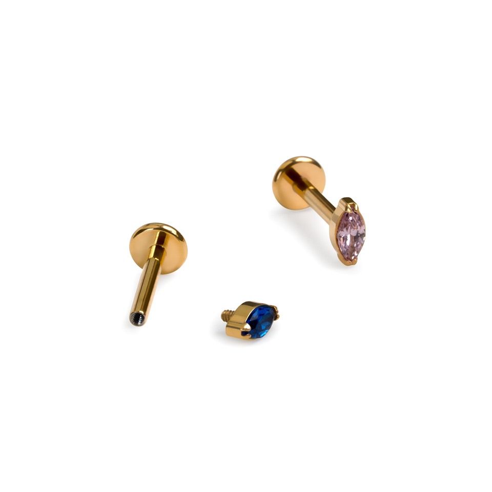 Titāna labrete ar iespēju izvēlēties akmentiņa krāsu