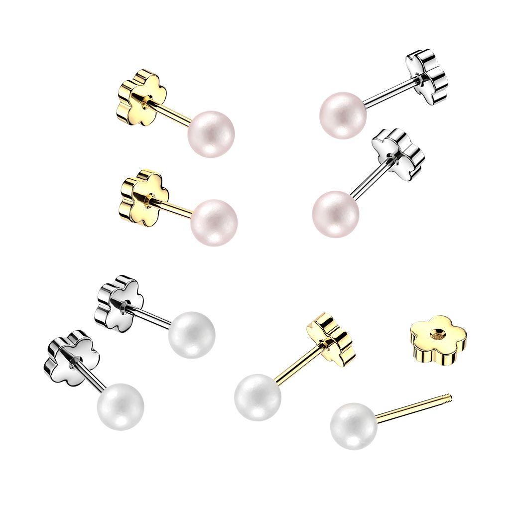 Pērļu auskaru pāris ar zieda formas aizmugurēm