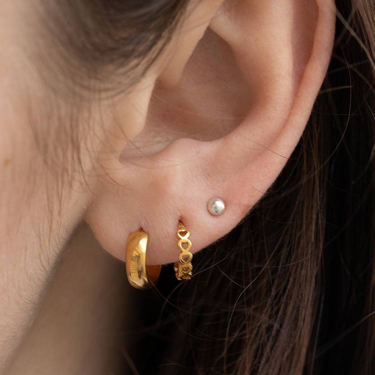 Labrete ar akrila pērļkrāsas uzgali