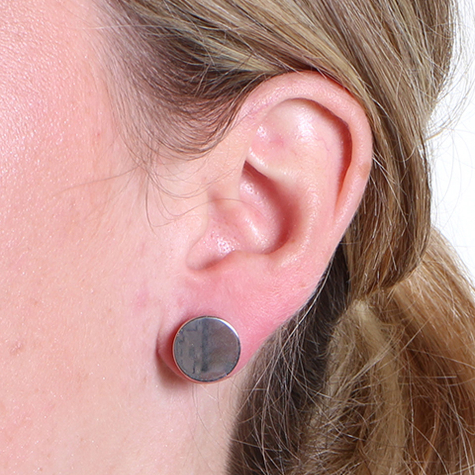 Plugs tikko paplašinātam pīrsingam